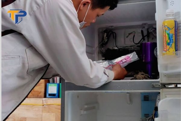 Quá trình sửa tủ lạnh và các bước cần thiết 